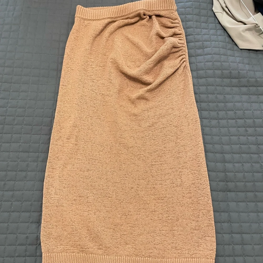 Express Midi Sweater Skirt - Picture 8 of 11